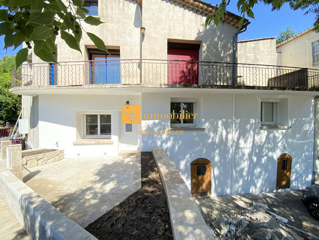 Appartement à LAROQUE