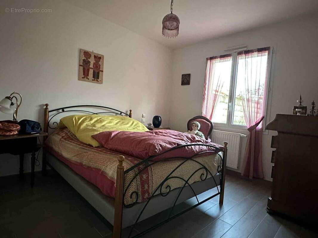 Maison à LA TESSOUALLE