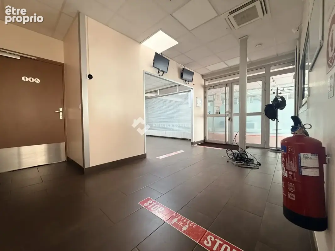 Commerce 73 m² à vendre à Paris-10e (75010) - photo 2