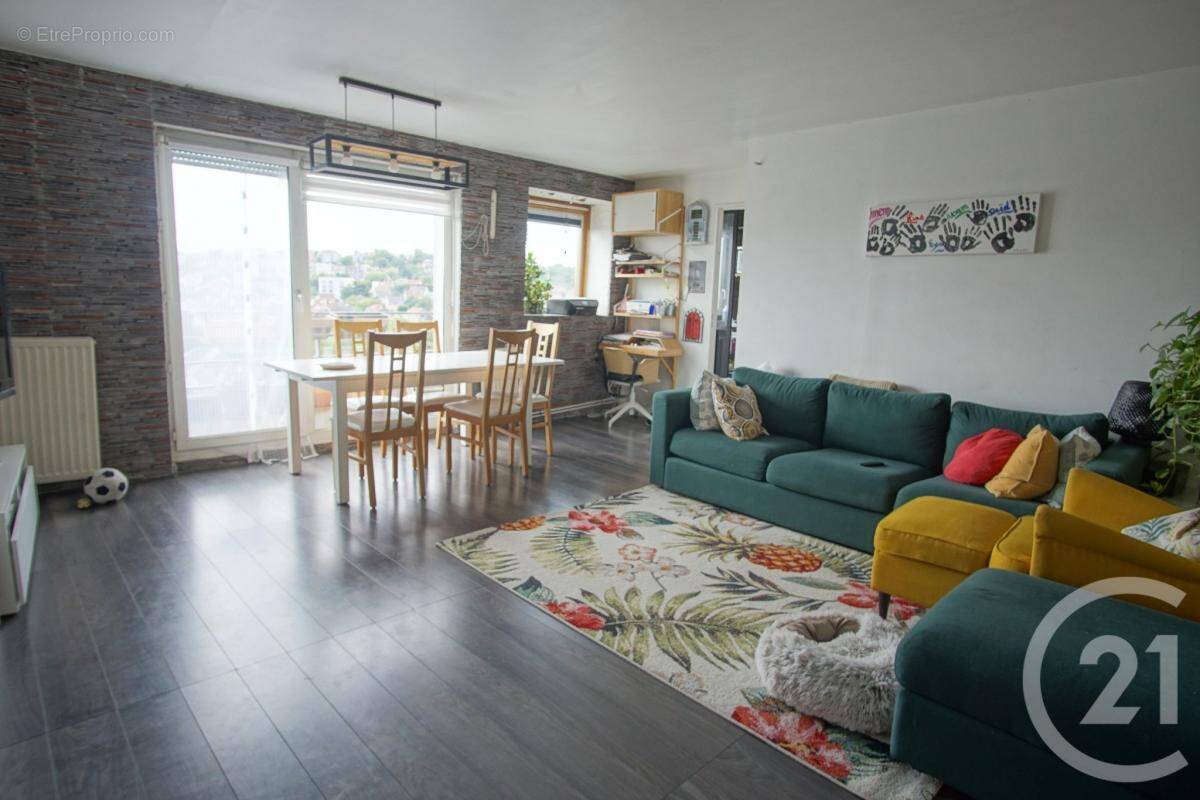 Appartement à CHOISY-LE-ROI