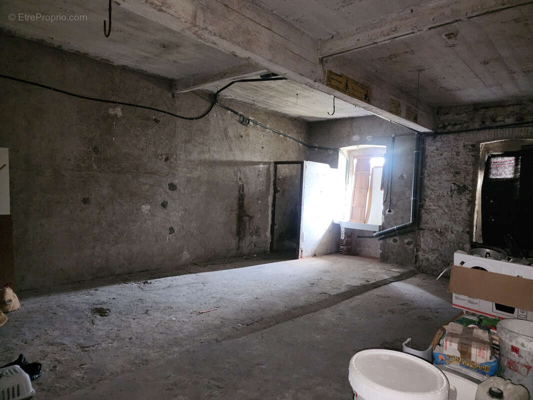 Centre ville: appartement 70m2 renove au rdc, 1 chambre, terrasse et cave - photo 15