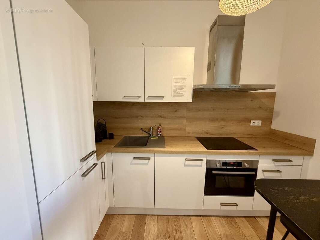AJACCIO (20), Charmant appartement T2, début du cours Napoléon, proche Port, gare, commerces, bus - photo 8