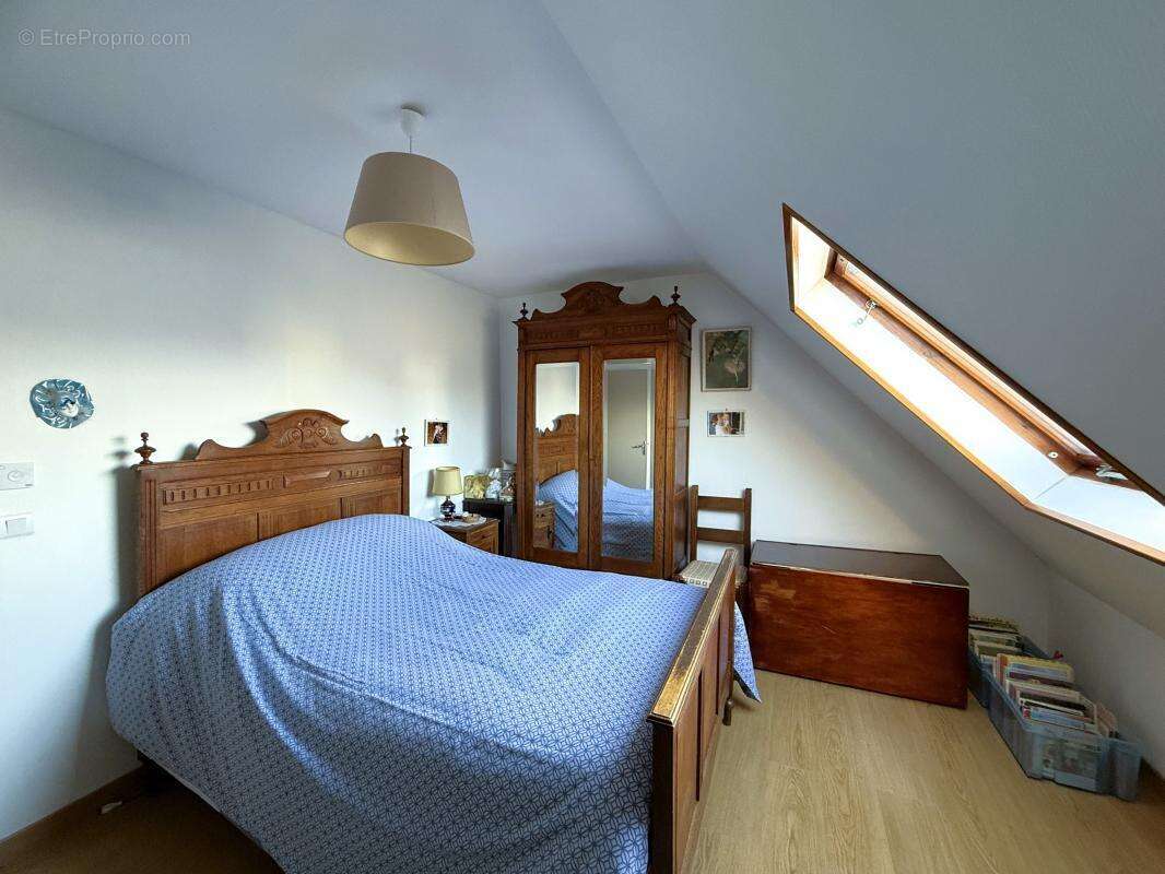 Maison à MOGNEVILLE