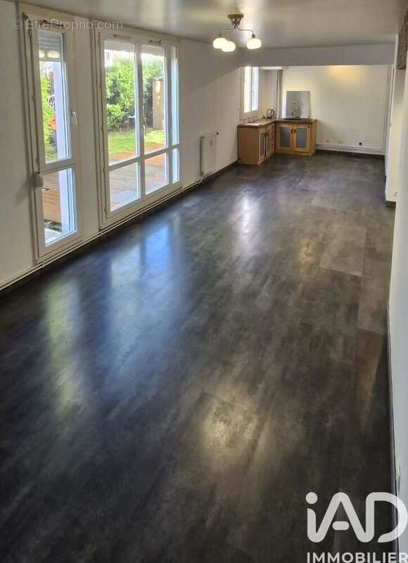 Photo 8 - Appartement à COMPIEGNE