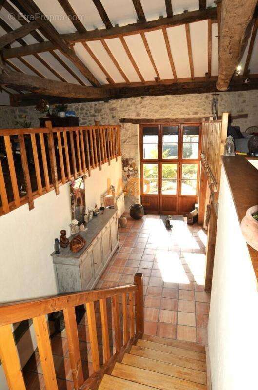 Très belle maison au calme, en pierre - photo 4