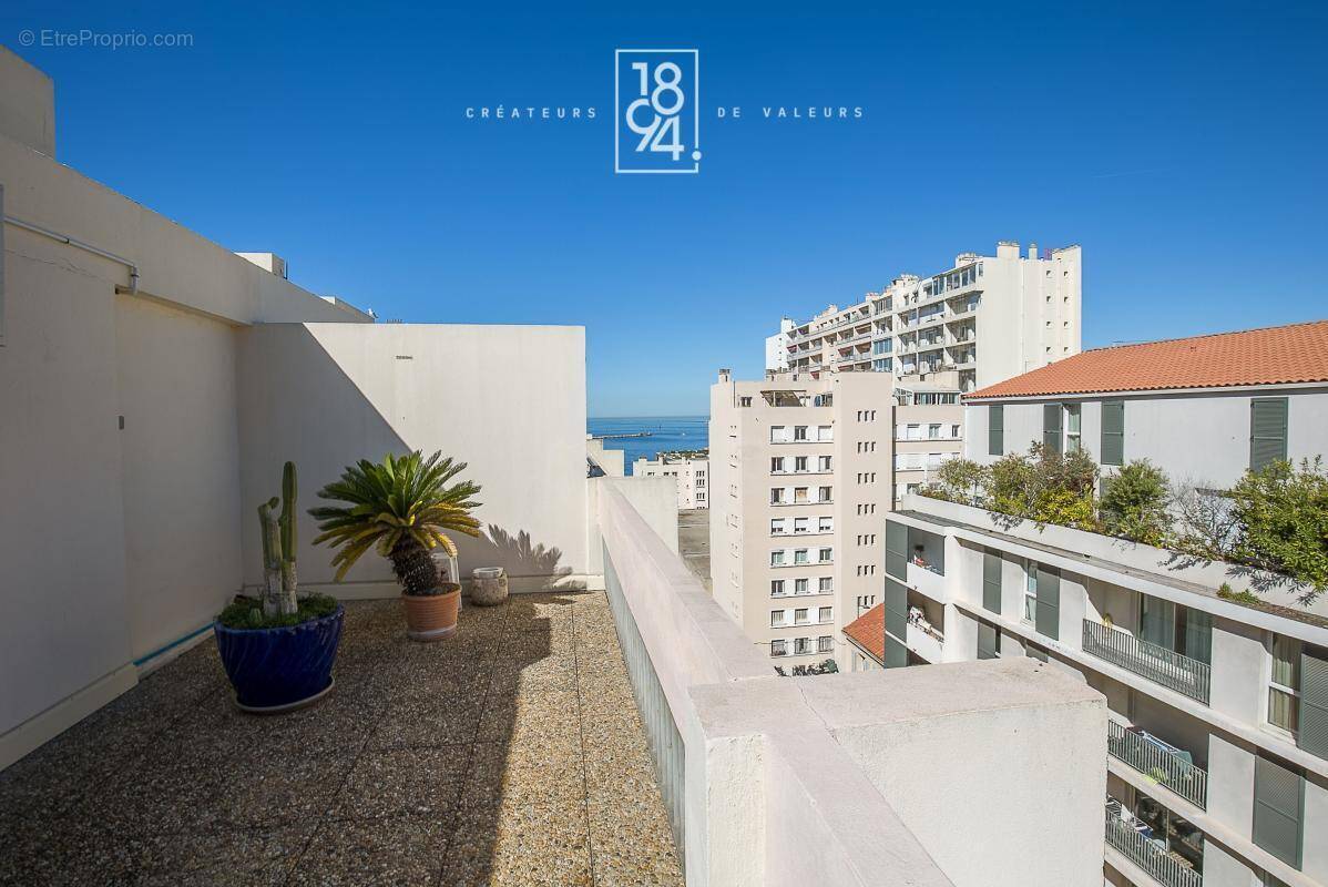 Appartement à MARSEILLE-7E