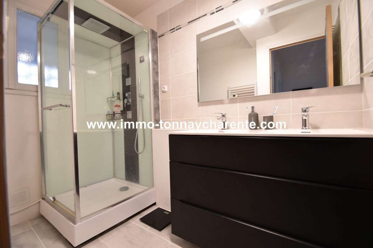 Appartement à TONNAY-CHARENTE