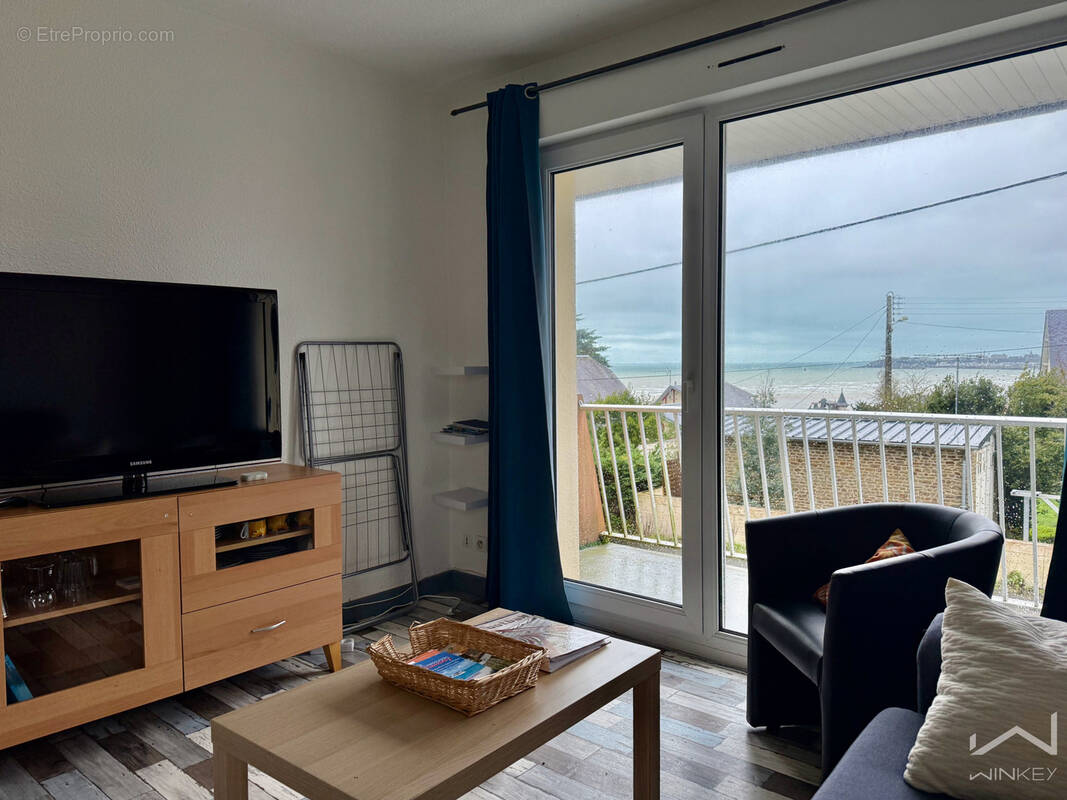 Appartement à SAINT-PAIR-SUR-MER