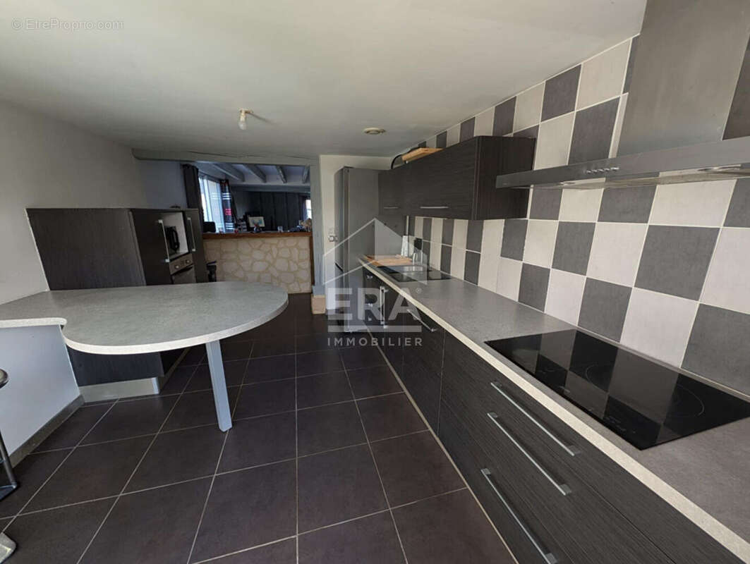 Maison à MONTPON-MENESTEROL