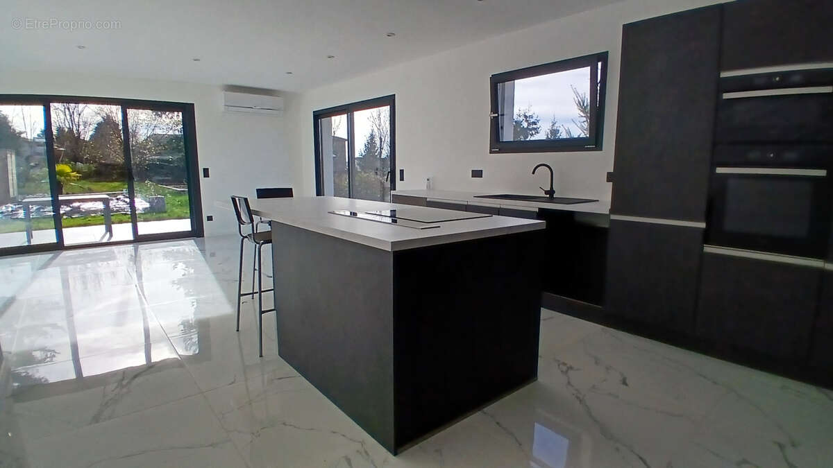 Maison à LA CHAPELLE-D&#039;AUREC