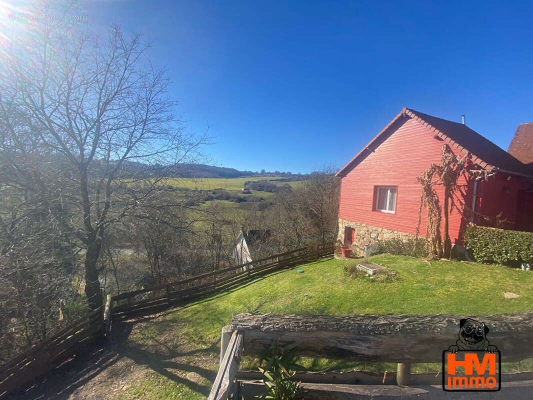 Maison à JUMILHAC-LE-GRAND