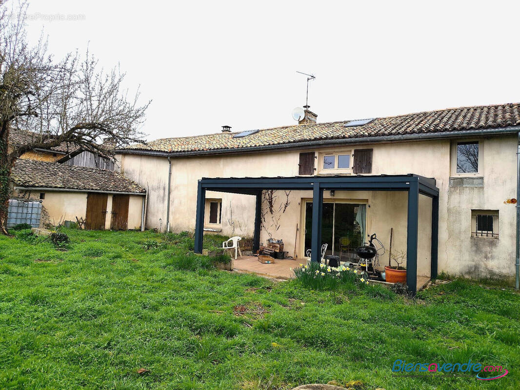 Maison à CEAUX-EN-COUHE