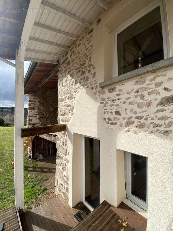 Maison à SAINT-JUST-EN-CHEVALET