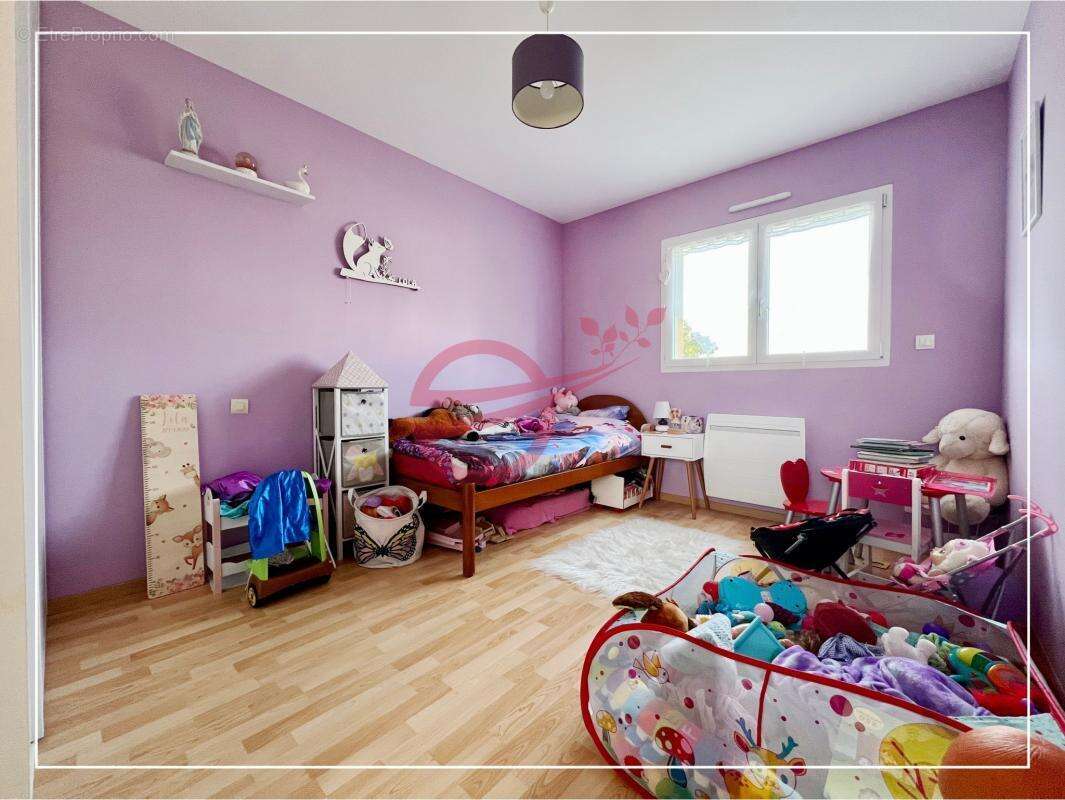 Maison à GRAND-FOUGERAY