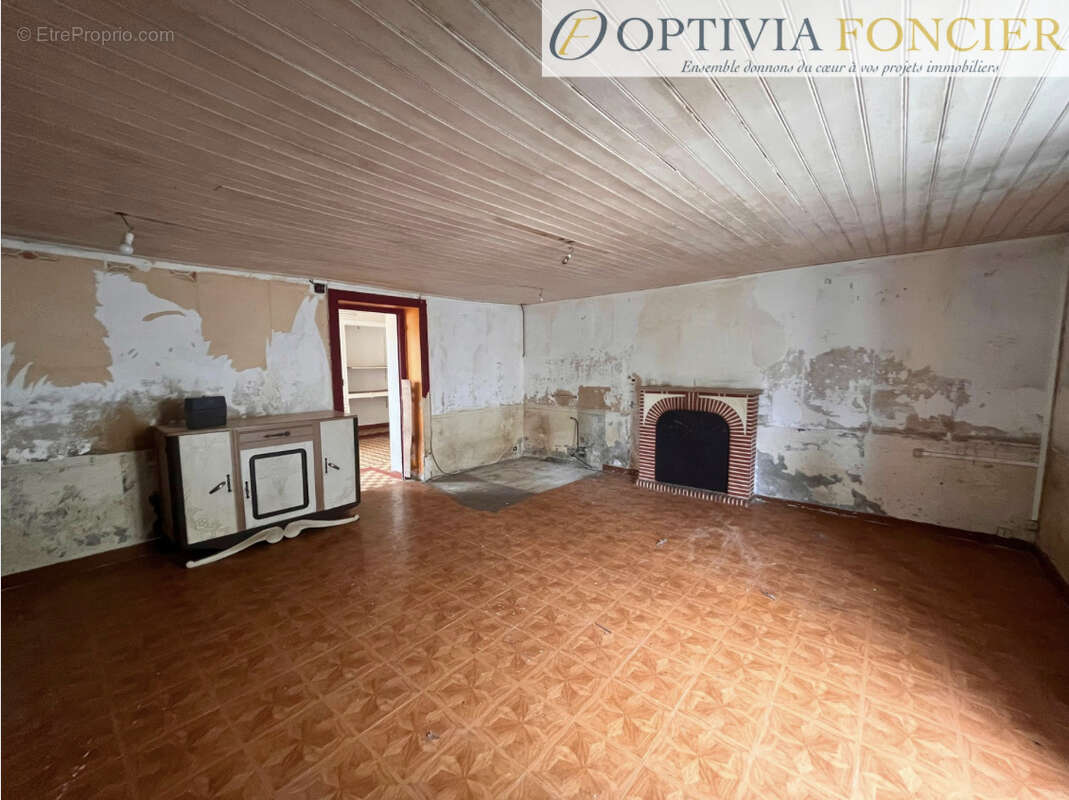 Exclusivite maison de bourg en pierre 128 m2 - photo 6