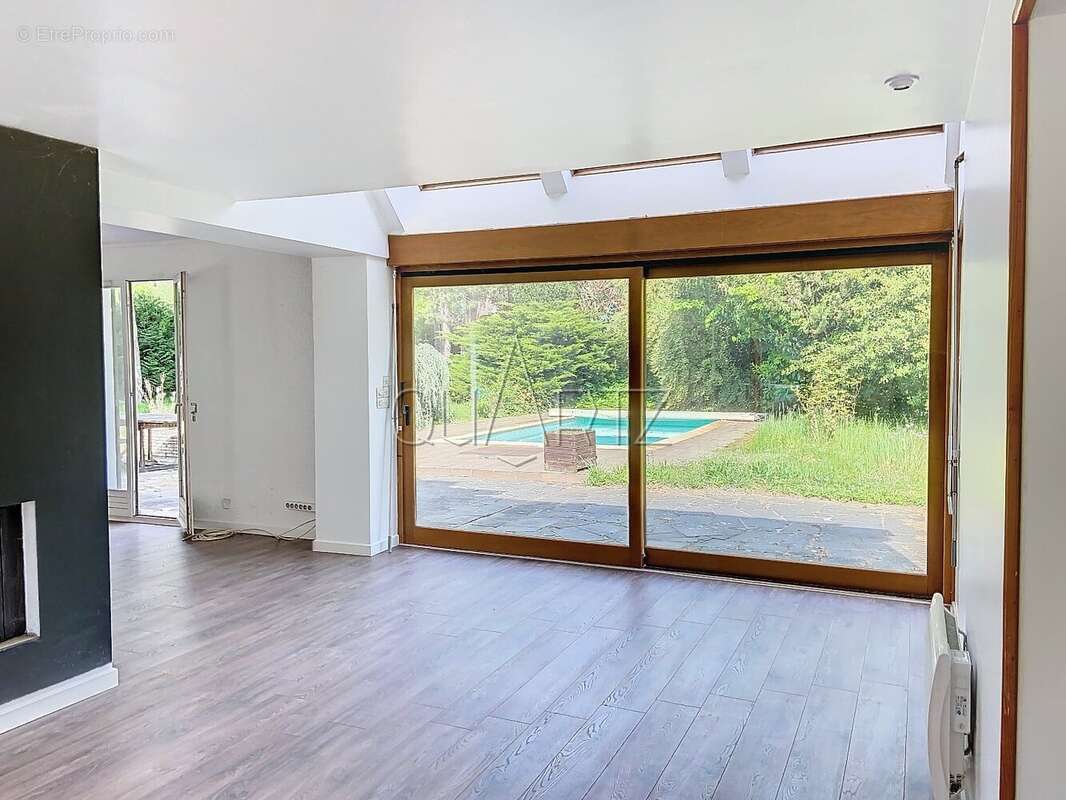 Calme et tranquillité pour cette vaste maison familiale - photo 8