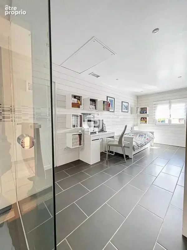 Magnifique maison T4 de plain-pied de 118 m² sur une parcelle arborée de 1 400 m² avec piscine et vaste garage - photo 13