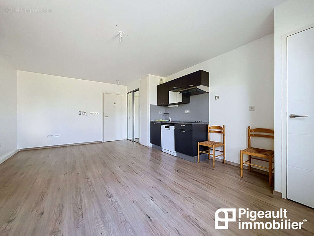 Appartement T3 à vendre - Saint Grégoire - Parking sécurisé - Cave - photo 3