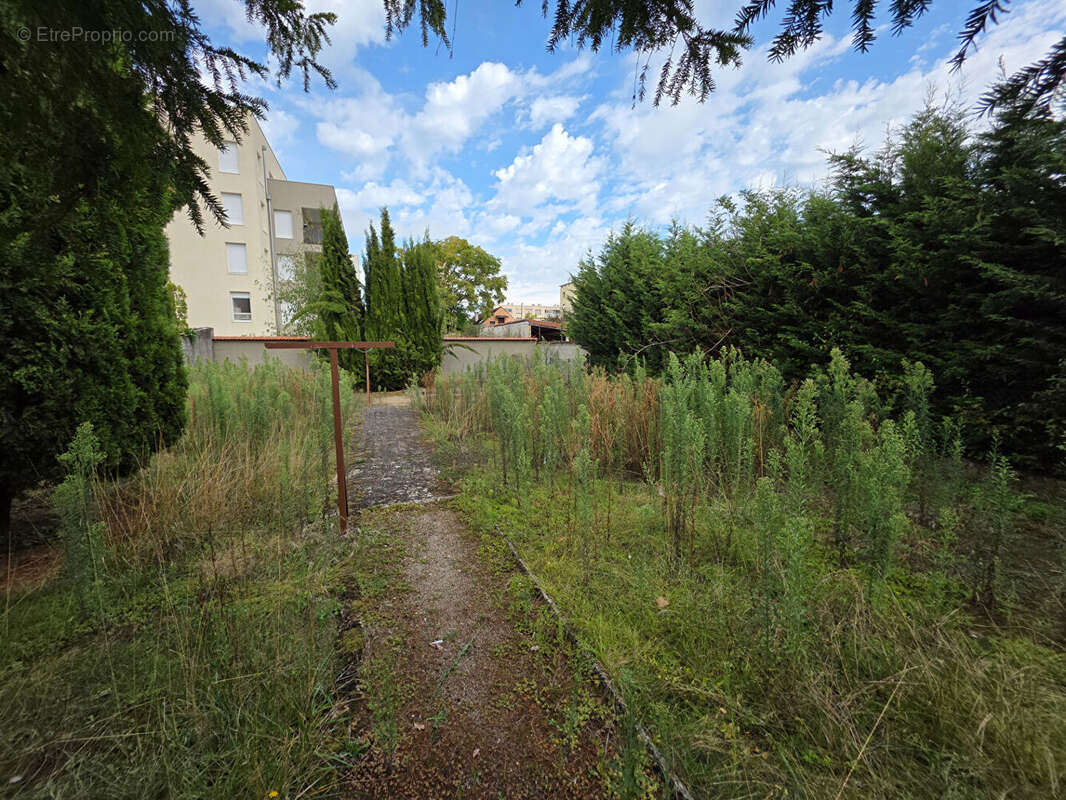 ? RARE À LA VENTE ? Terrain constructible 395 m² à Villeurbanne ? Projet maison 135 m² + garage double - photo 6