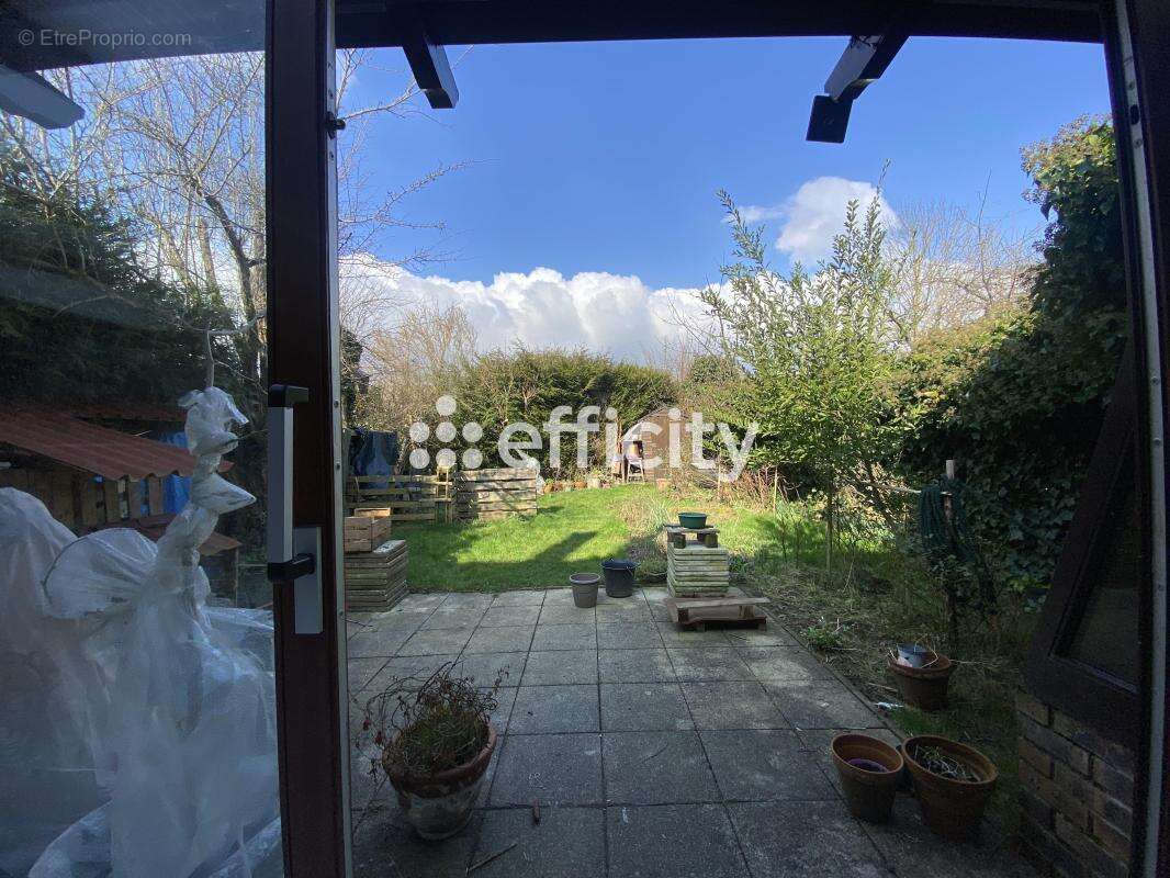 Maison à MAGNY-LES-HAMEAUX