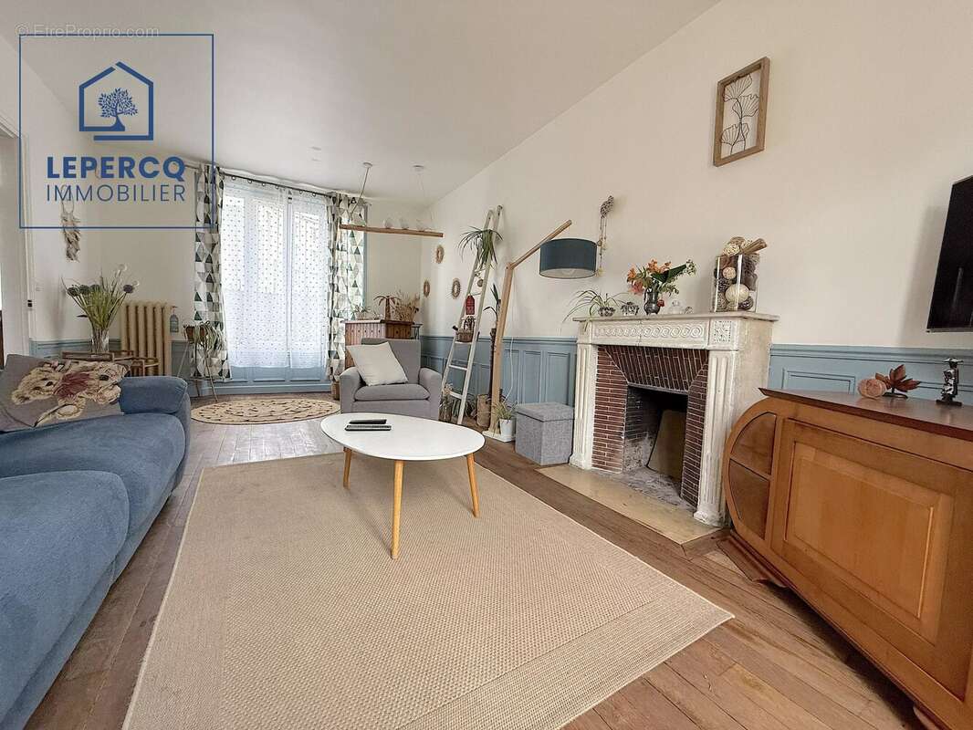 Maison 7 pièces 183 m² - Centre-ville - Crépy-en-Valois - photo 3