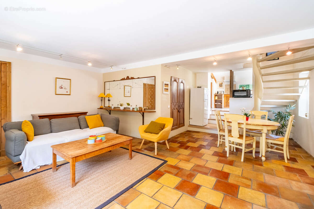 Maison à SAINT-MARCELLIN-LES-VAISON