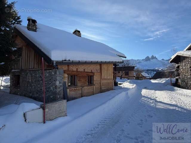 Maison à ALBIEZ-MONTROND