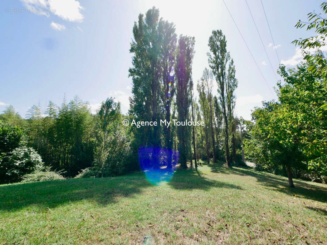 Maison à MONTASTRUC-LA-CONSEILLERE