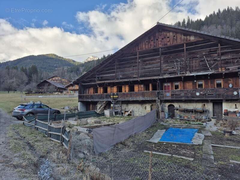 Maison à LA CHAPELLE-D'ABONDANCE