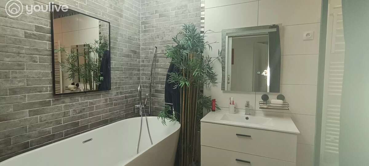 Maison à GROSBREUIL