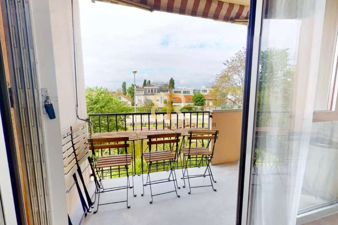 Appartement à COLOMBES