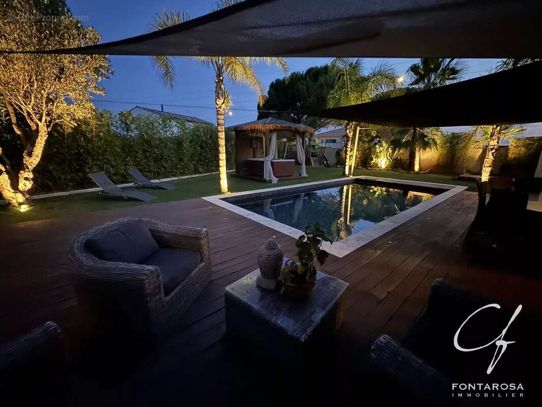 Maison à PUGET-SUR-ARGENS