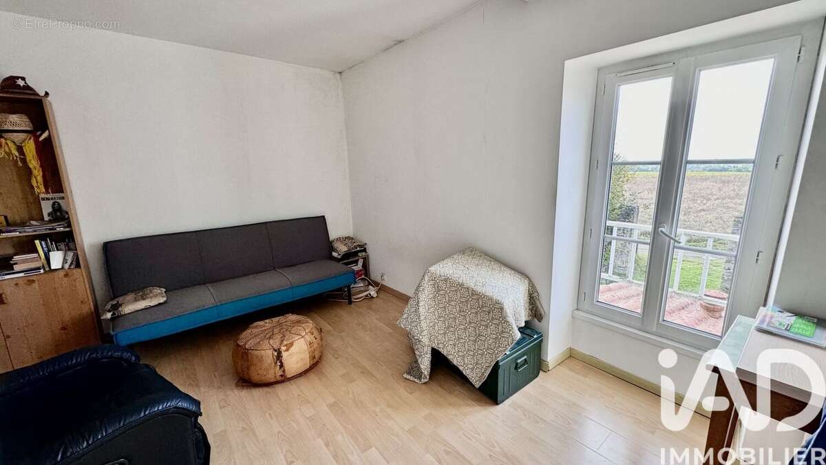 Photo 8 - Maison à MONNIERES