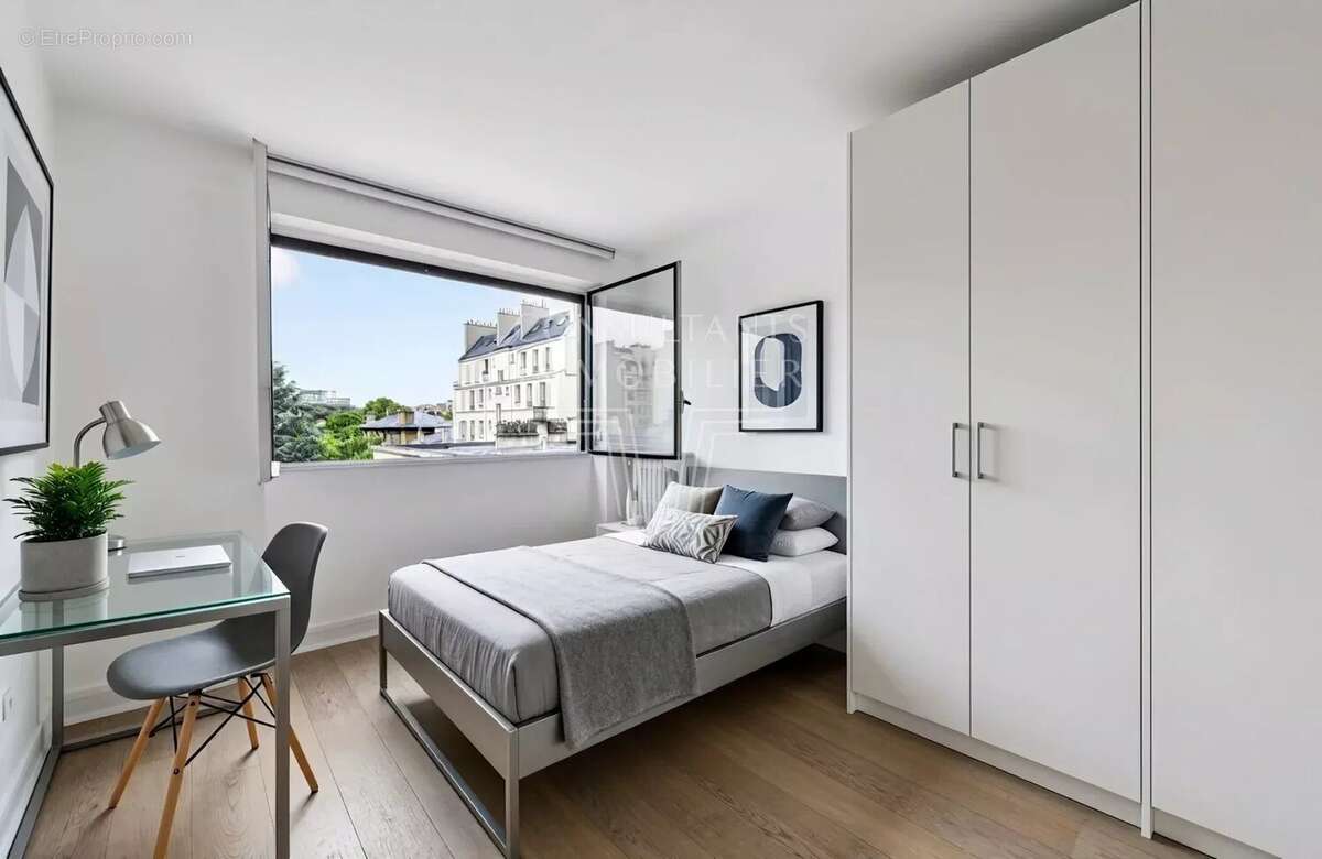 Appartement à NEUILLY-SUR-SEINE