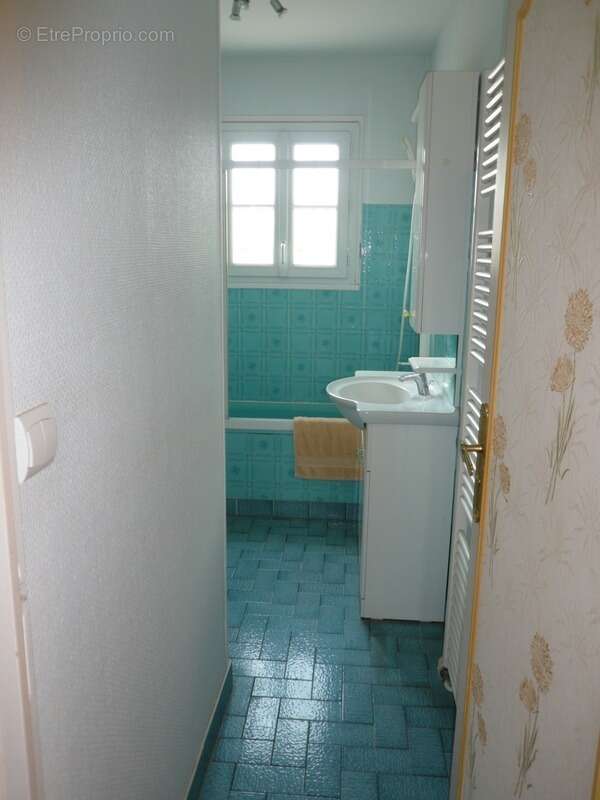 Maison à GENSAC-LA-PALLUE