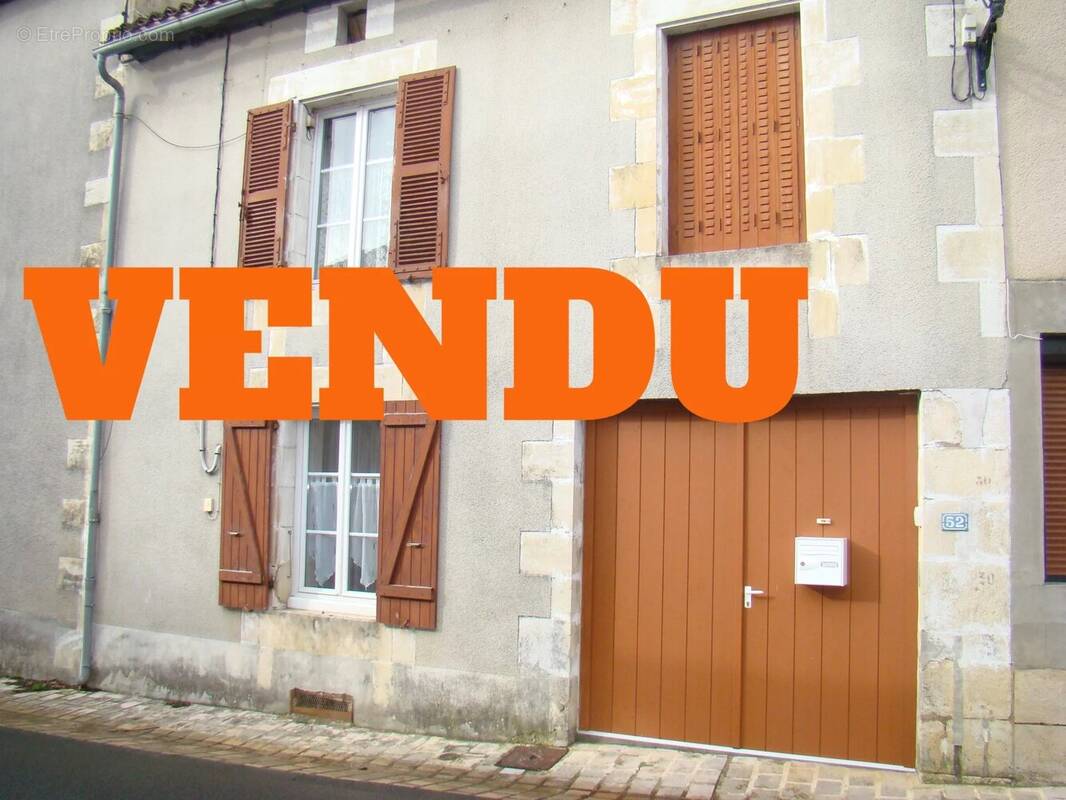 Maison à SAINT-MAURICE-LA-CLOUERE
