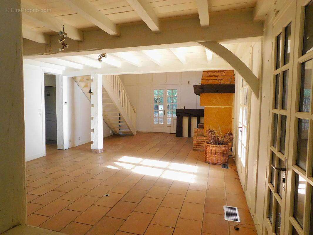 Maison à MAZEROLLES