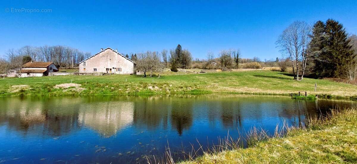 Maison à LA LONGINE
