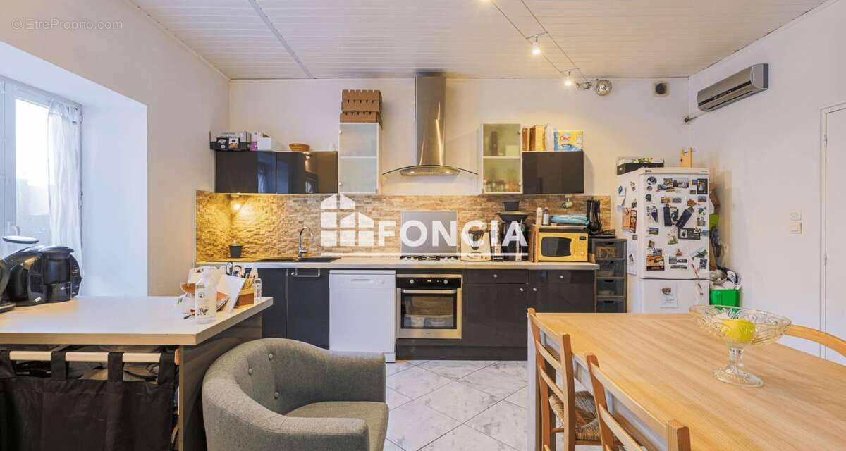 Maison à VARCES-ALLIERES-ET-RISSET