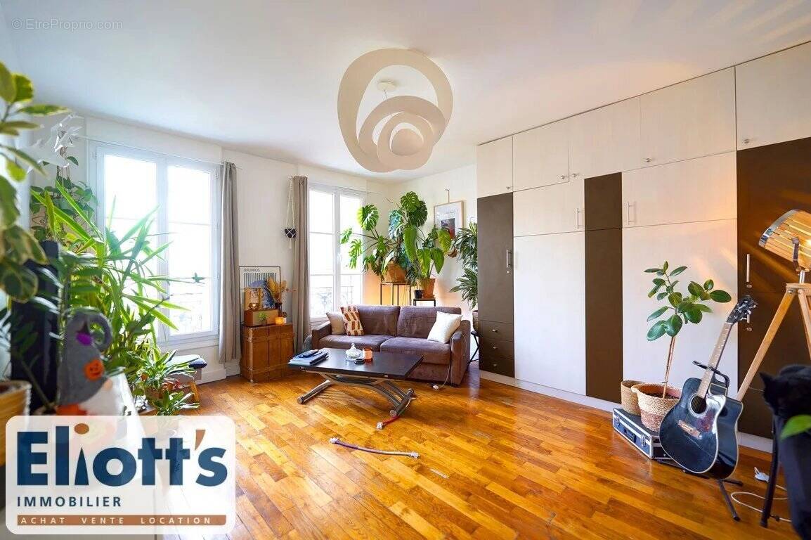 Appartement à PARIS-15E