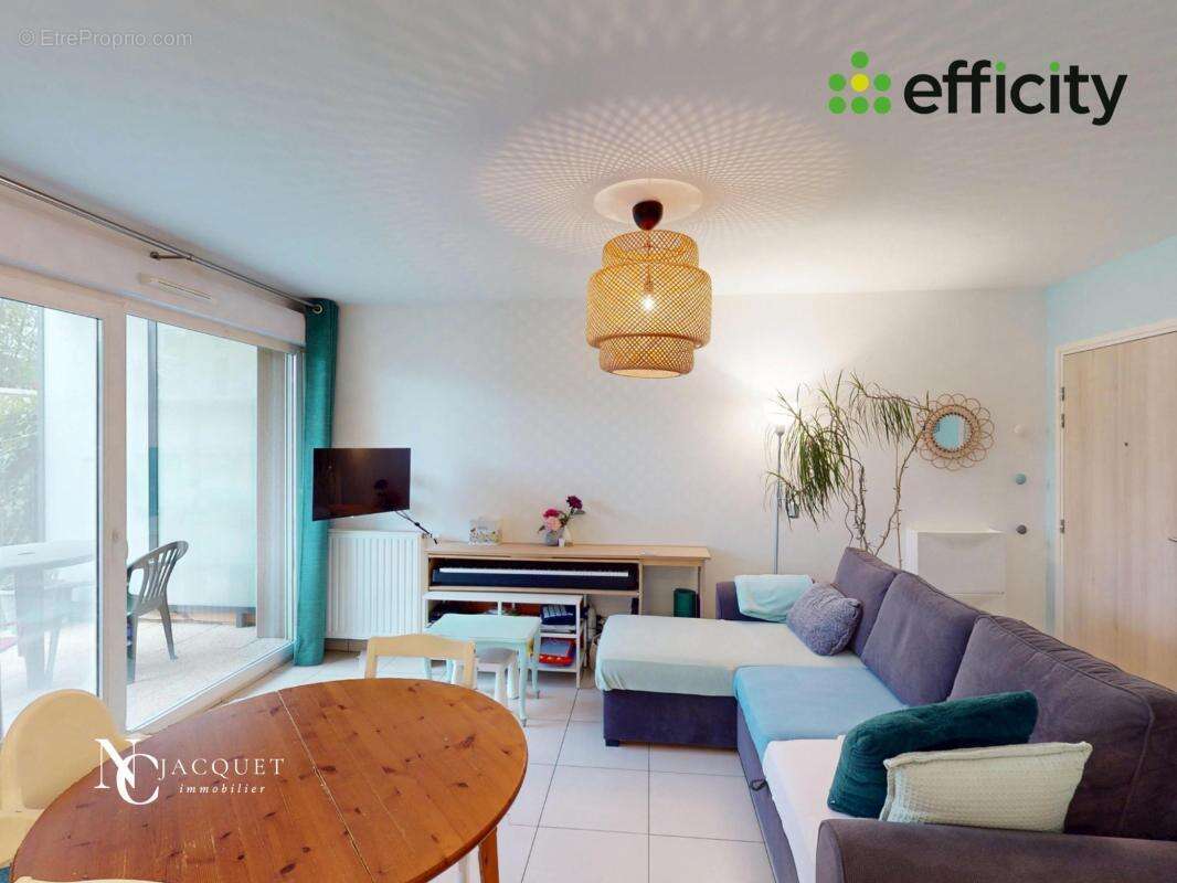 Appartement à RILLIEUX-LA-PAPE