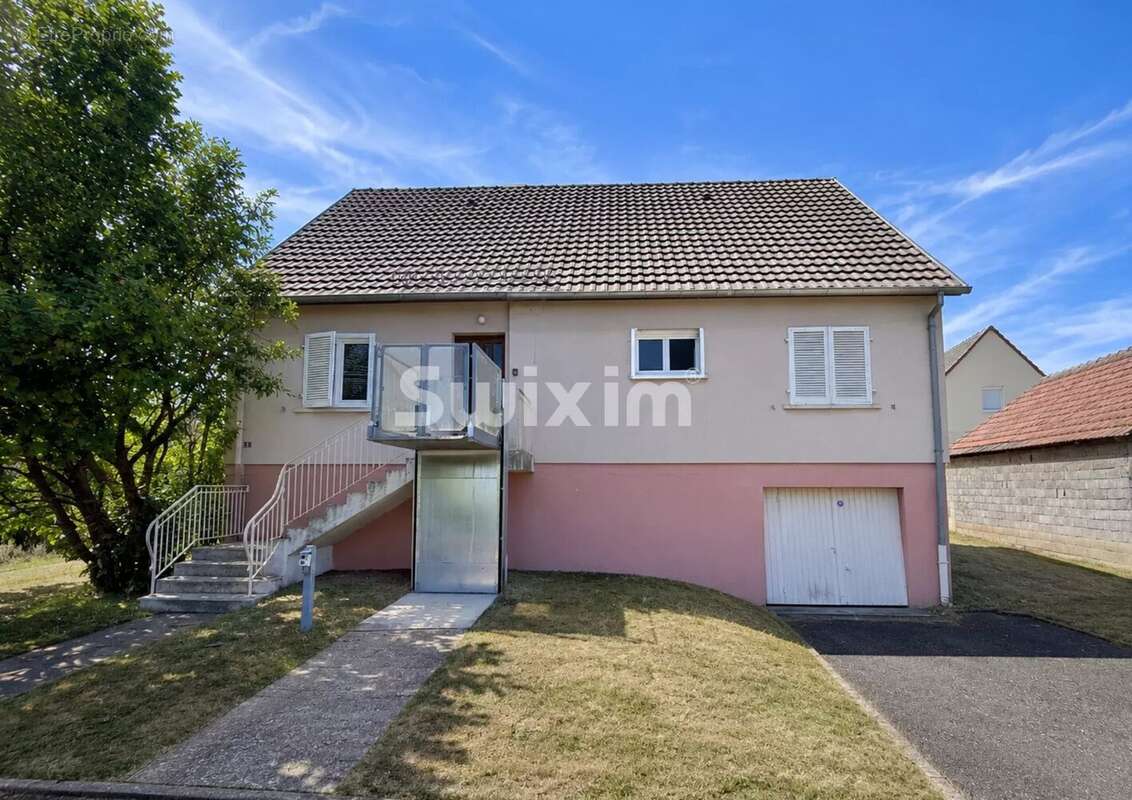 Maison de plain-pied surélevée à rénover – Eguisheim - photo 13