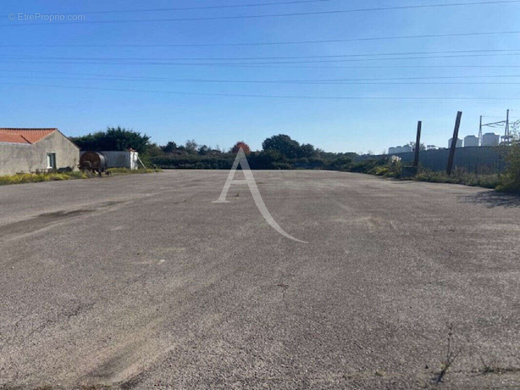 Commerce à SOULLANS