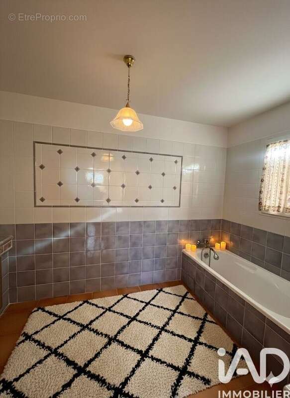 Photo 6 - Maison à COTIGNAC