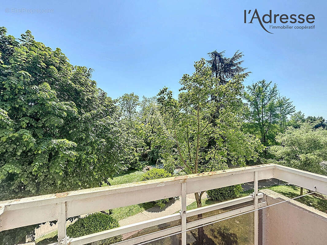 Appartement à SURESNES