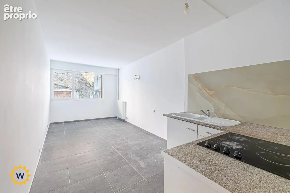 Studio au calme – Quartier de la Madeleine, proche Carlone - photo 2