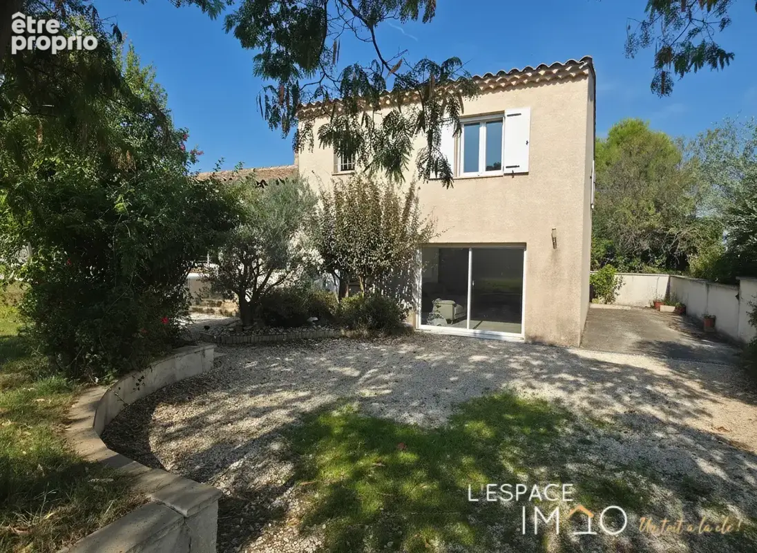 Maison familiale avec piscine et beau terrain - photo 11