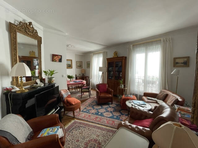 Appartement à PARIS-15E