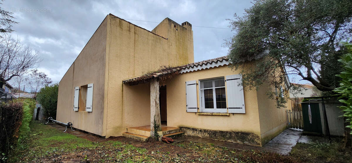 Maison à LES MEES