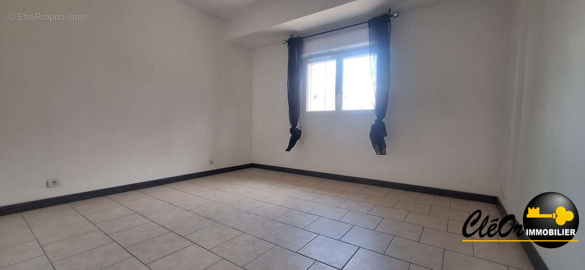 Maison 97 m² à Esbarres  - photo 7